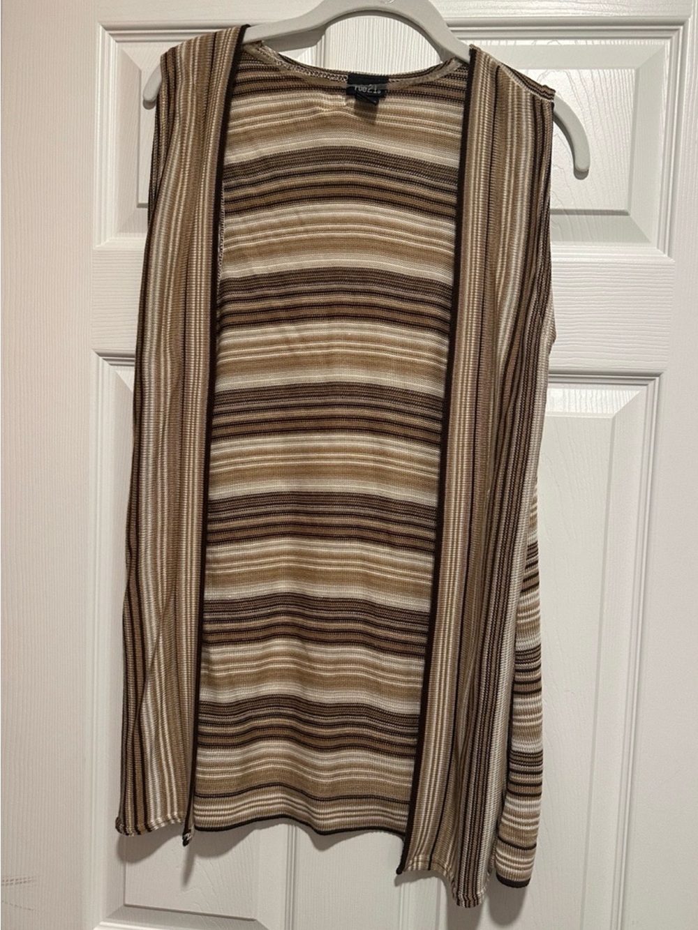 4 vest/cardigans for one low price